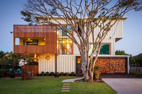 luxury home from shipping container 2